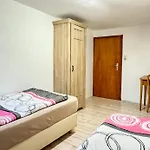 Ruime Voor 10 Personen In Marx דירה